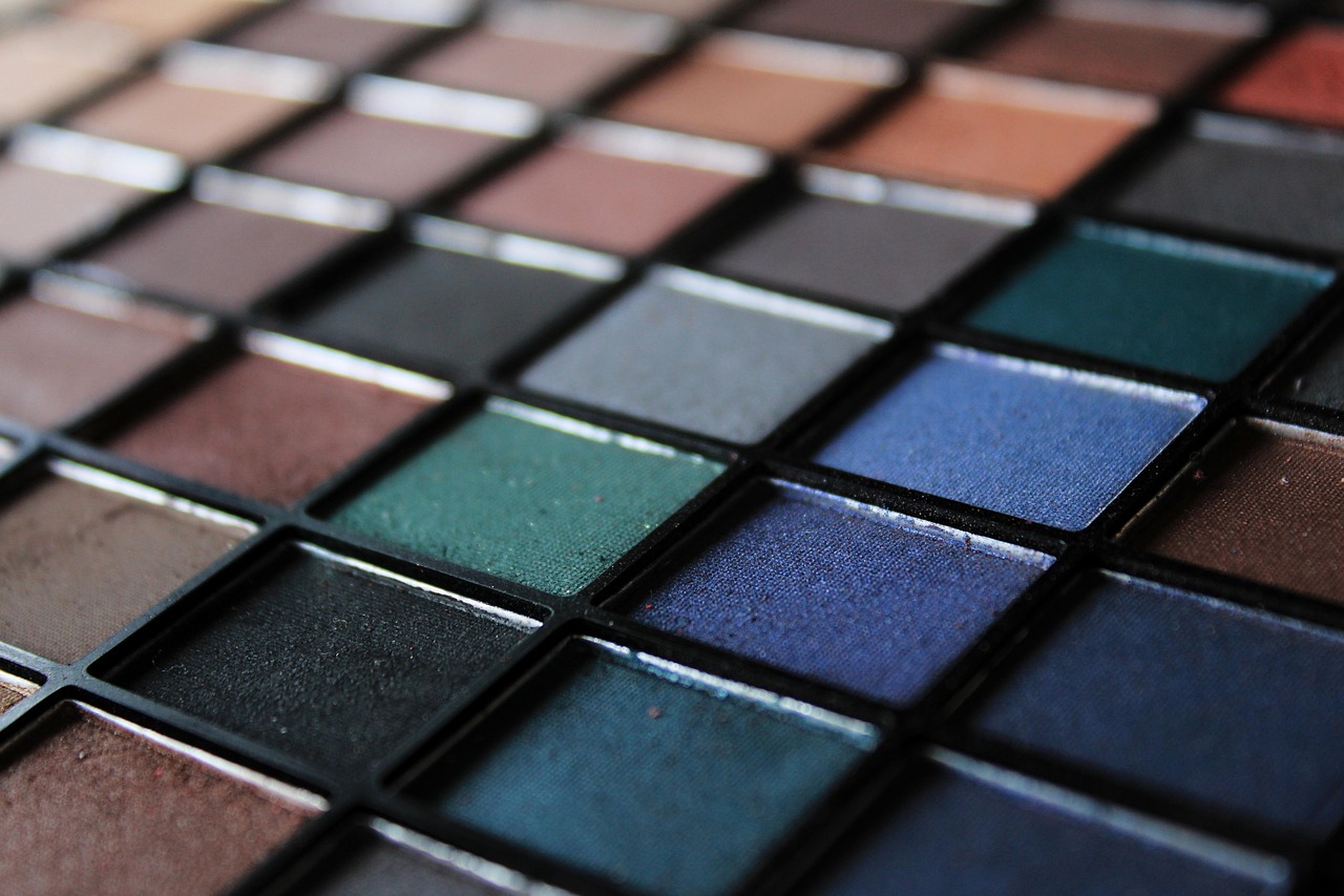 Eye shadow, cosmetics, color palette — Office Decoration: Ways You Can Set It Up With A Tight Network